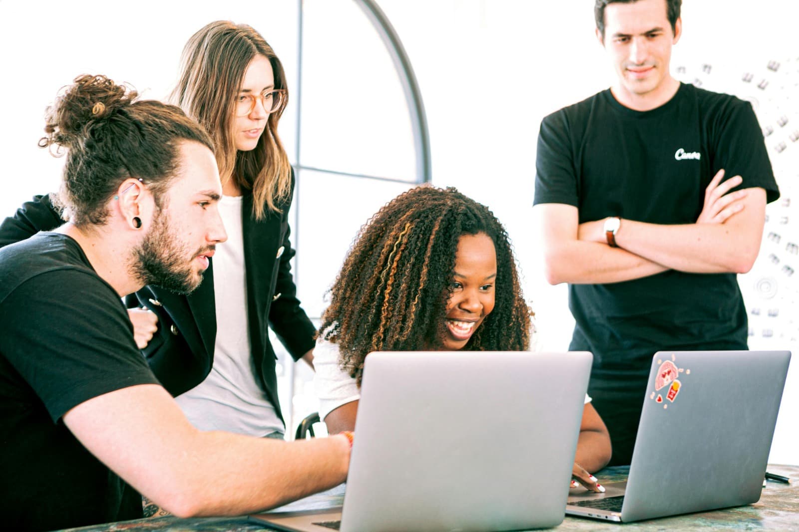Creative Approaches in Online marketing services for small businesses