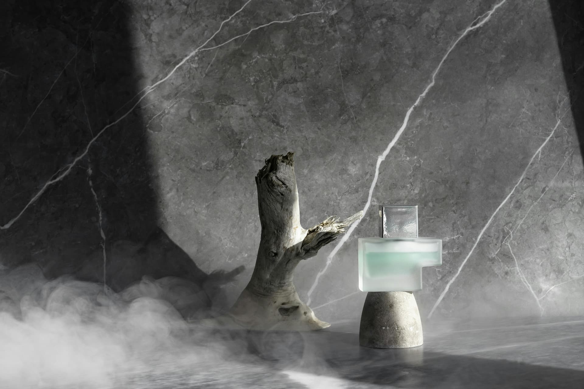 How to Store Alien Perfume to Keep It Powerful for Longer