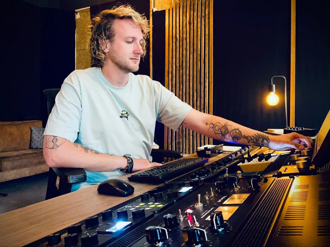 Online Audio Mastering with Professional Audio Engineers