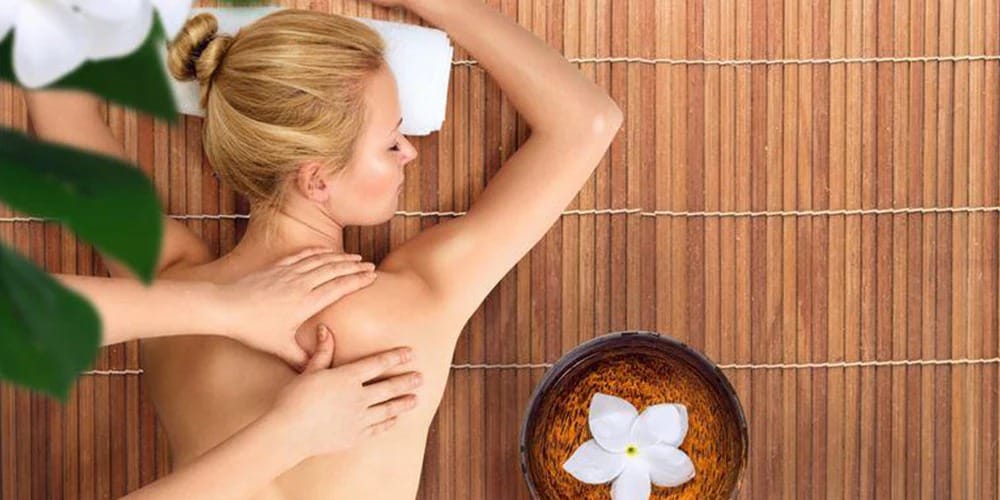 Premium Kräuterstempel Massage Schulungen für anspruchsvolle Wellness-Konzepte
