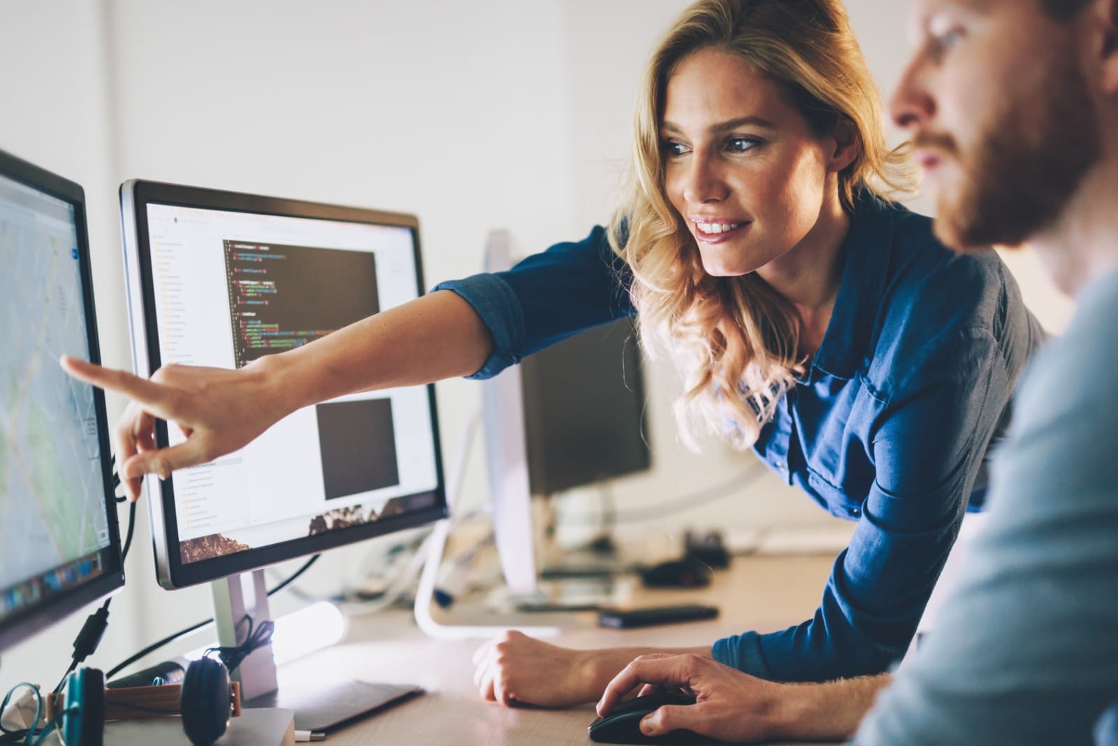 Fractional CMO Solutions Backed by Senior Experience