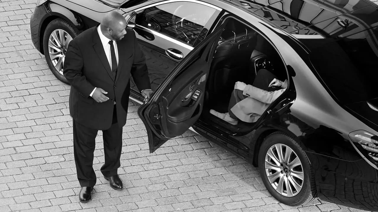 7 Essential Car Service to Vancouver Airport Perks for VIPs