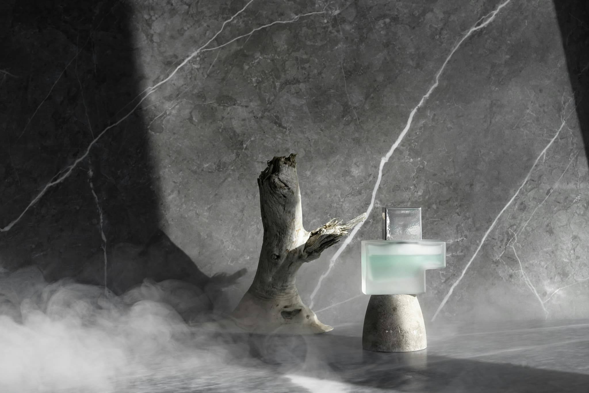 How to Store Alien Perfume to Keep It Powerful for Longer